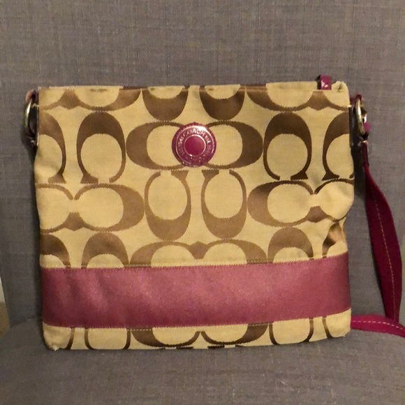 Coach Handbags - Coach Crossbody Purse